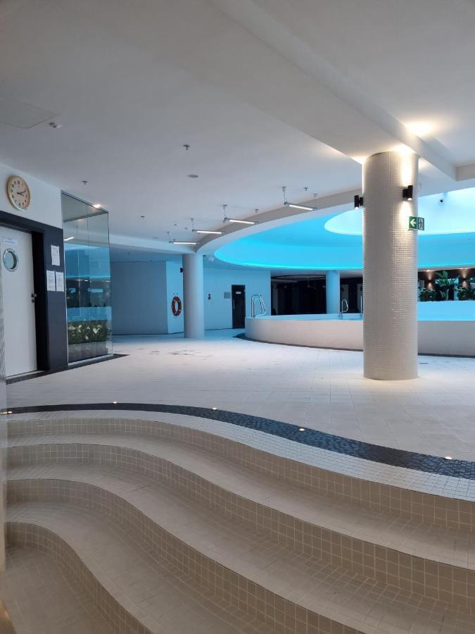 Jbhotels Apartament Comfort Hanza Tower Szczecin Exterior photo